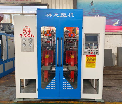 16、全自動(dòng)75吹塑機(jī)1.jpg