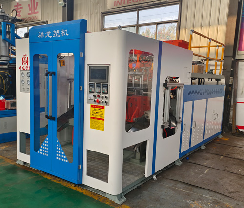 17、全自動(dòng)5升吹塑機(jī)1.jpg