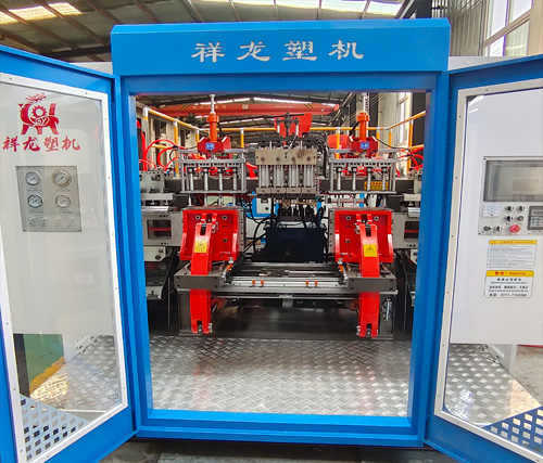 23、全自動一出四吹瓶機(jī)1.jpg
